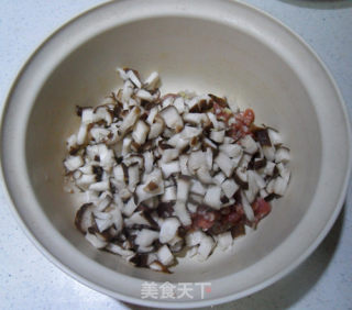 鲜虾白菜包的做法步骤：3