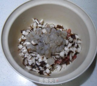 鲜虾白菜包的做法步骤：6
