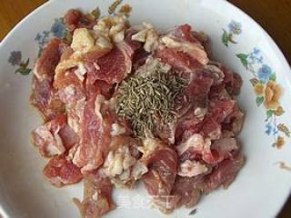 孜然羊肉的做法步骤：3