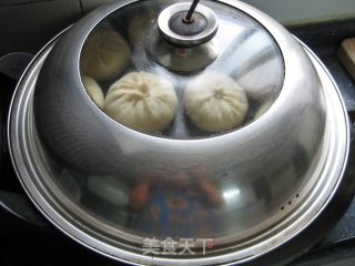 生煎鲜虾肉包的做法步骤：6