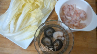 白菜虾仁的做法步骤：2