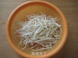 韭黄芽菜炒肉的做法步骤：3
