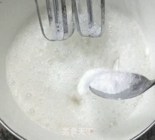 酸奶戚风蛋糕的做法步骤：4