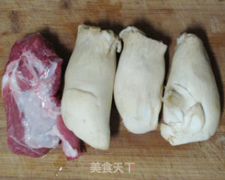 浇汁杏鲍菇的做法步骤：1