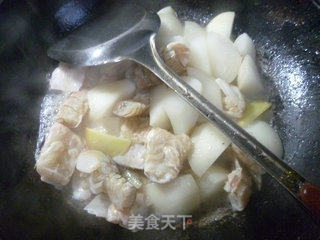 虾蛄烧萝卜的做法步骤：7