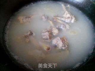 萝卜丝鸡汤面的做法步骤：1