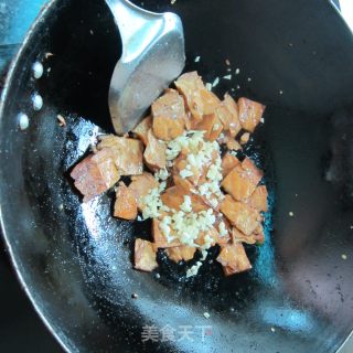 蒜米孜然香干的做法步骤：6