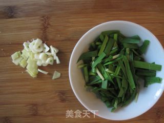 辣炒鸭血的做法步骤：2