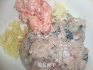 清汆鲅鱼丸的做法步骤：3