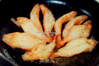 黄金脆皮虾（番茄汁口味）的做法步骤：4