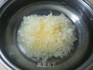 紫薯银耳羹的做法步骤：3
