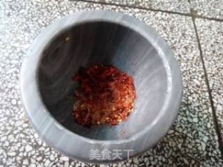 蒜臼捣河虾的做法步骤：4