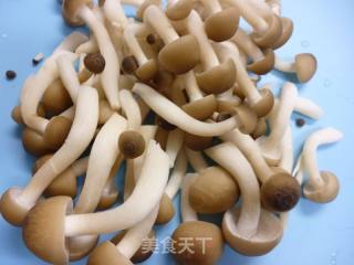 美味的辣白菜火锅的做法步骤：1
