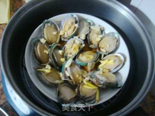 蒜蓉豉油蒸鲍鱼的做法步骤：7