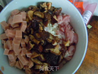 【糯米灌肠】--米饭也可以很美味的做法步骤：4