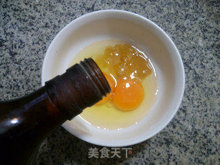 灯椒炒鸡蛋的做法步骤：2