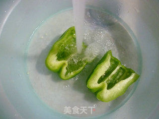 灯椒炒鸡蛋的做法步骤：4