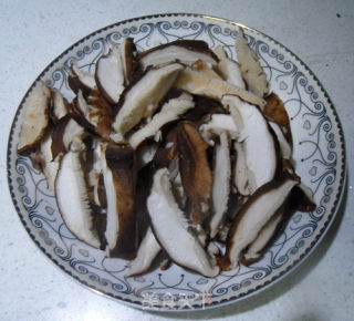 香菇烧菜心的做法步骤：2