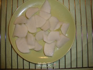 白萝卜排骨汤的做法步骤：5