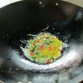 辣椒鸡蛋炒粉的做法步骤：5