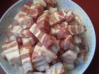 杏鲍菇红烧肉的做法步骤：2