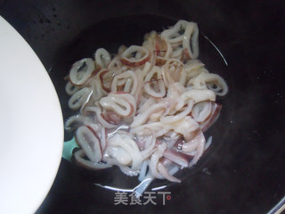 【青椒鱿鱼圈】的做法步骤：4