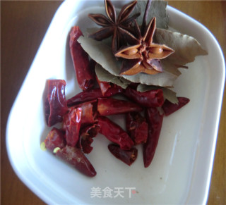 五香毛豆节的做法步骤：2