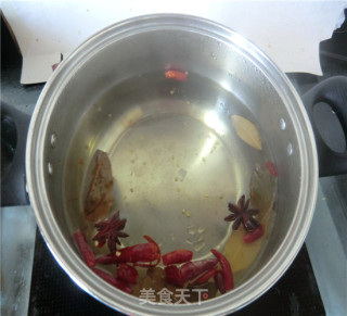 五香毛豆节的做法步骤：3