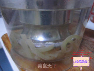 豆浆机做出的美容大餐----猪皮肉冻的做法步骤：7