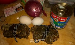 泰式炒大闸蟹的做法步骤：1