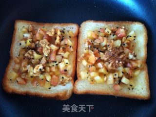 苹果核桃吐司的做法步骤：4