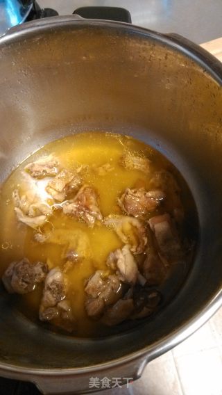 刀豆炒鸡块的做法步骤：1