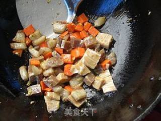 咸鱼煲仔饭的做法步骤：4