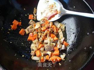 咸鱼煲仔饭的做法步骤：6