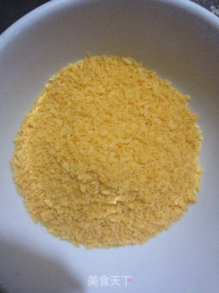 香港风味下酒菜——避风塘炒虾的做法步骤：3