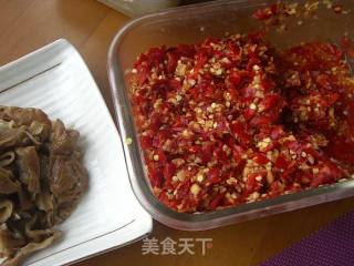 剁椒拌大肠的做法步骤：6
