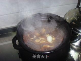 红焖肉炖干豆腐鹌鹑蛋的做法步骤：11