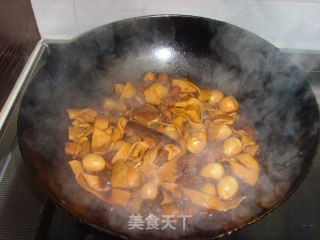 红焖肉炖干豆腐鹌鹑蛋的做法步骤：12