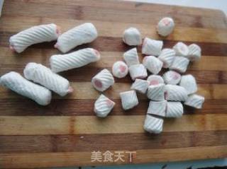 椒盐鱼肉卷茭白的做法步骤：1