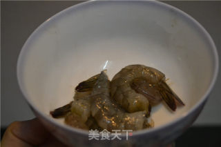 【法式面包配苹果黑椒鲜虾】的做法步骤：2