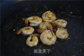 【法式面包配苹果黑椒鲜虾】的做法步骤：10