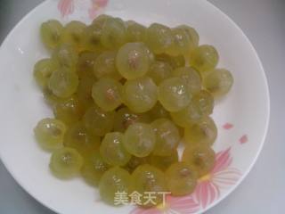 《黄金葡萄球》——色泽金黄，外酥里嫩，香甜可口的做法步骤：1