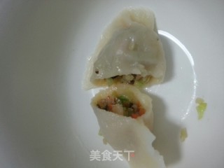 白菜木耳胡萝卜猪肉馅饺子的做法步骤：4