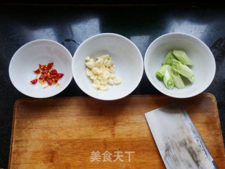 ＜台菜＞生炒花枝（墨鱼）的做法步骤：9