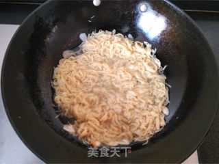 蒜苗烧干丝的做法步骤：8