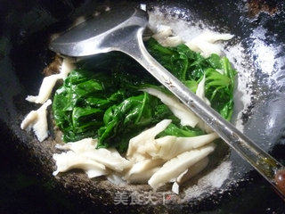 平菇炒菠菜的做法步骤：6