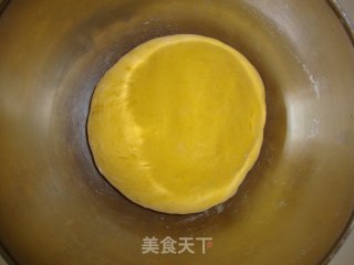 南瓜蝴蝶花卷——蝴蝶飞了的做法步骤：4