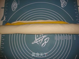 南瓜蝴蝶花卷——蝴蝶飞了的做法步骤：9