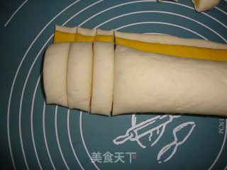 南瓜蝴蝶花卷——蝴蝶飞了的做法步骤：10