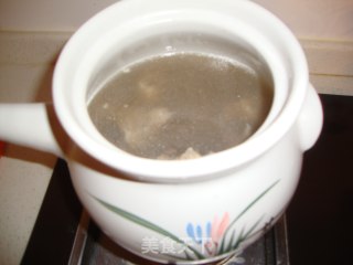 山药排骨汤——一碗浓汤  一份暖暖的的爱的做法步骤：2